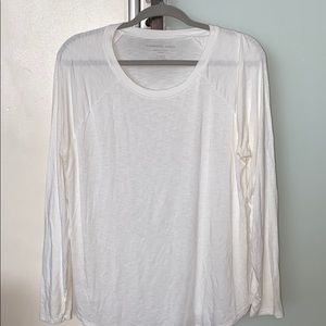 a e  l o n g  s l e e v e